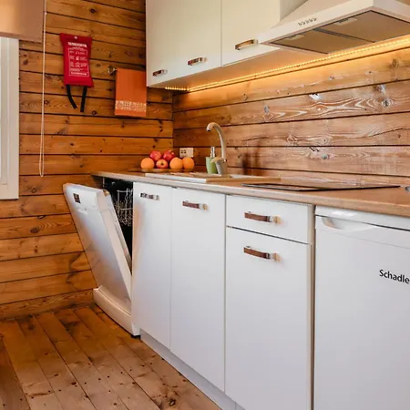 Papli Suvemajake Haapsalu