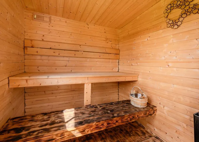 Papli Suvemajake * هابسالو